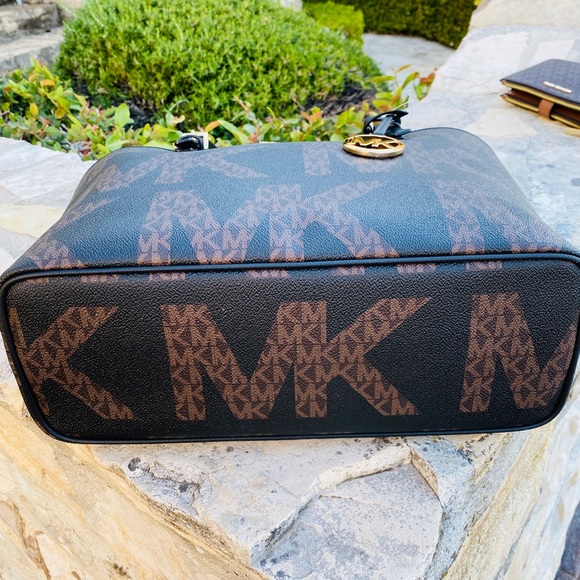 NWT Michael Kors Jet Set Mk Tote&wallet signature - Picture 6 of 11